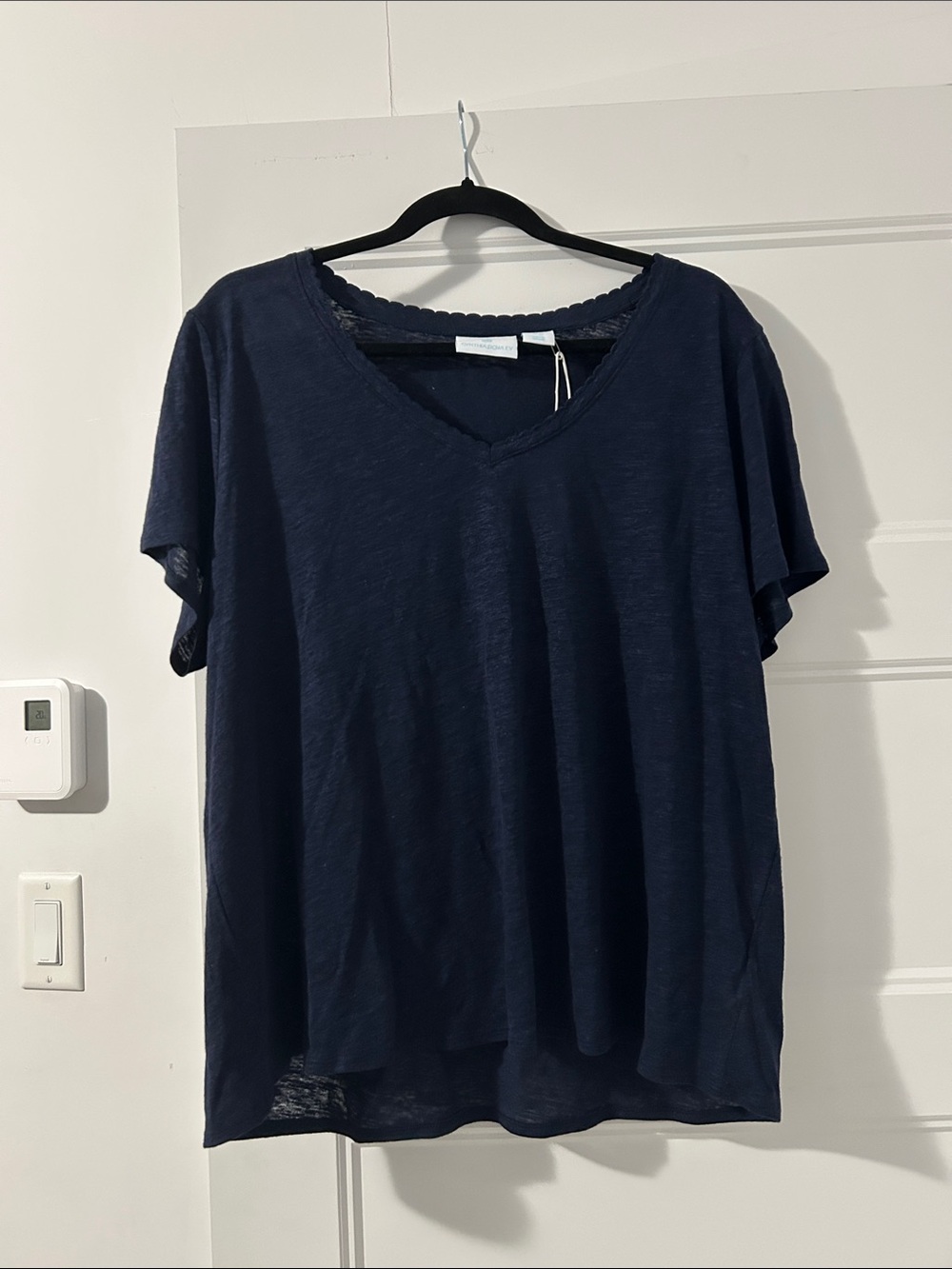 Cynthia Rowley Navy V-Neck Short Sleeve Tee